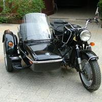 BMW R60 con SIDECAR JUPITER