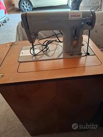 Macchina da cucire d epoca 