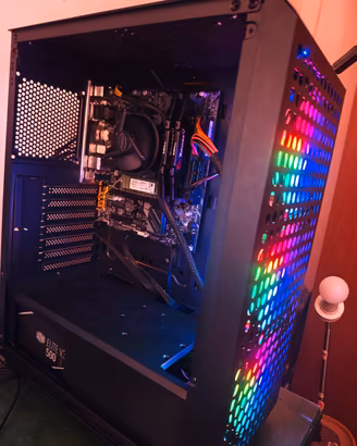 PC i5-9600k, SSD M.2 da 240, 16 giga ddr4, gtx 