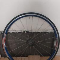 Ruota bici da corsa completa