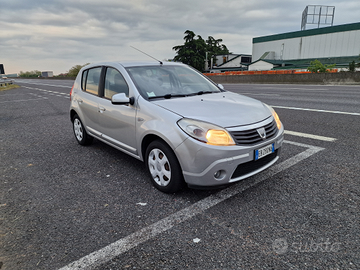 Dacia sandero 1.4 bezina GPL