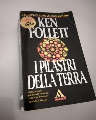 i pilastri della terra - libro di Ken Follett