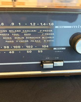 Mivar R40 radio vintage originale anni 70