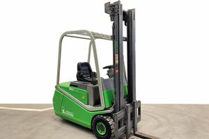 CARRELLO ELEVATORE CESAB BLITZ 315