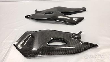 COVER COPRI FORCELLONE IN CARBONIO YAMAHA YZF R1 R