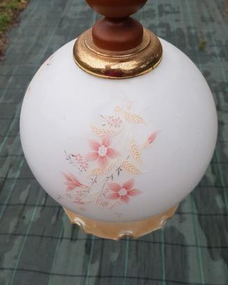 2  Lampadari vintage in vetro artistico.