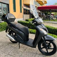 HONDA SH 150 PASSAGGIO GARANZIA TAGLIANDO INCLUS