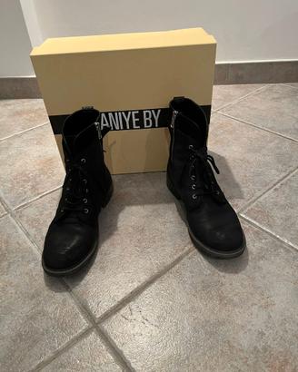 Stivaletti con stringhe ANIYE BY tg. 39 nero 