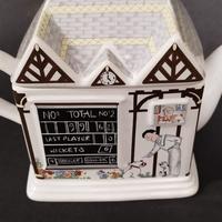 Teiera WADE – “Cricket Pavilion / English life