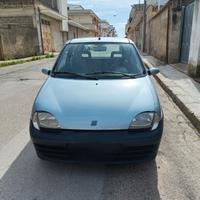 FIAT 600