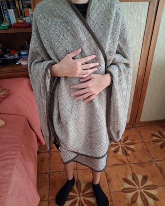 Capo sartoriale fatto a mano da una sarta