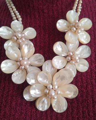 collana in pietra 