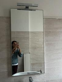 Specchio grande per bagno con luce