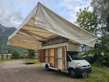 Autonegozio Maccarinelli con Tenda Restringibile 