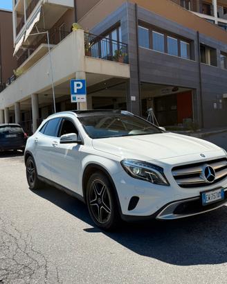 Mercedes-Benz GLA 220 D 4 Matic Automatic Premium