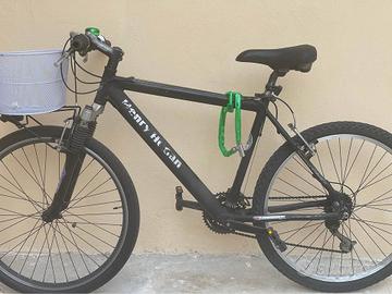🚴♂️ Mountain Bike completamente attrezzata