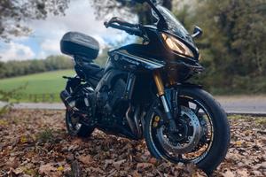 Yamaha Fazer 800 permuto con maxi enduro o Sport T