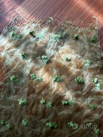 Foulard 65 x180 verde fiori rilievo
