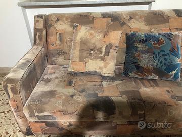 Set due divani entrambi letto