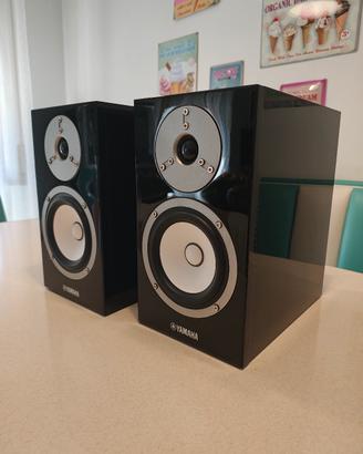 Diffusori Hi-Fi Yamaha Piano Black NS-BP301