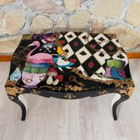 tavolino tema alice nel paese delle meraviglie 