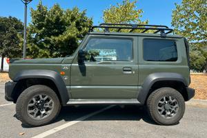 Suzuki Jimny 4 Posti