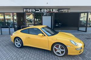 Porsche 911 Carrera 4S Coupé