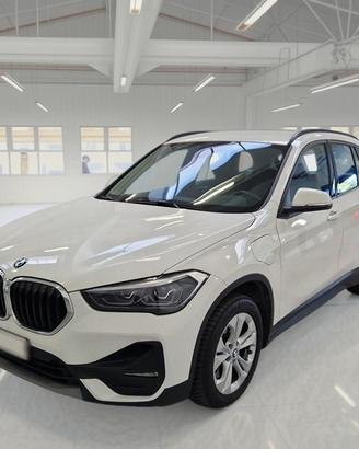 BMW X1 XDRIVE 25E BUSINESS ADVANTAGE AUTOMATICO SU