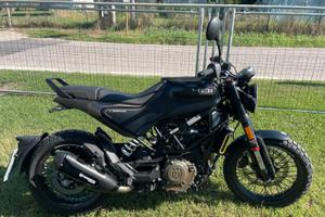Husqvarna svartpilen 401