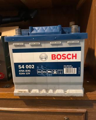 Batteria auto Bosch 52 Ah