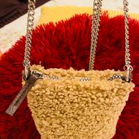 Tracolla nuova di pelliccia