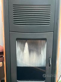 Stufa a pellet di prestigio temperatura regolabile