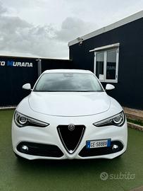 Alfa Romeo Stelvio 2.2 Turbodiesel 190 CV AT8 Q4 B