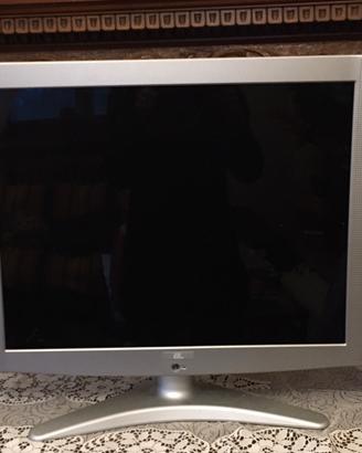 Televisore 22’’ / Monitor PC