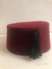 Fez  cappellocilindrico in uso durante il fascismo