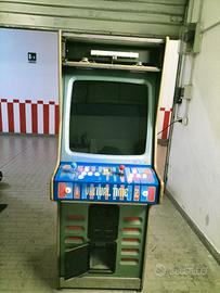 cabinato arcade