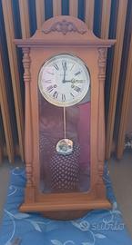 Orologio a pendolo a carica manuale