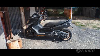 t max