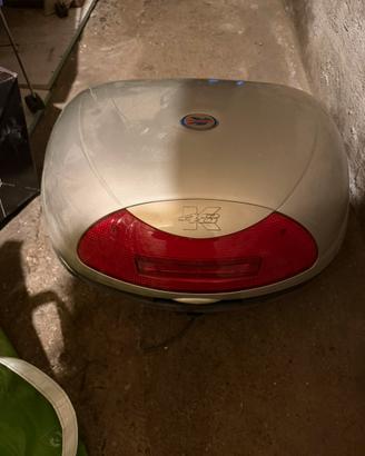 Bauletto Givi 2 caschi