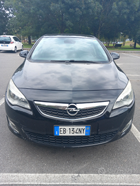 Opel Astra J 2010