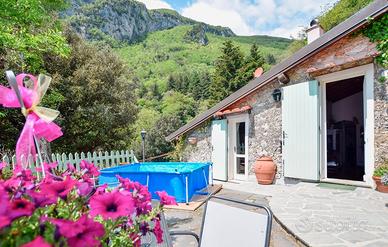 Rustico indipendente - Camaiore località Trescogli