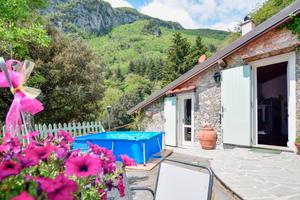 Rustico indipendente - Camaiore località Trescogli