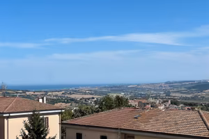 Camerano centro ( rif. e96-3631)