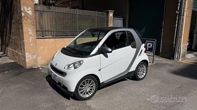 Smart fortwo 1.0 mhd bianca lim 70cv