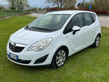 Opel Meriva 1.3 CDTI 95CV ecoFLEX Cosmo