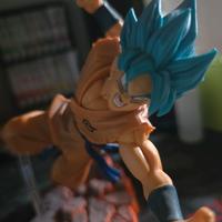 action figure goku ssj blu bandai