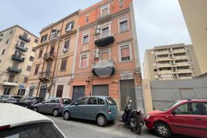 4 LOCALI A PALERMO