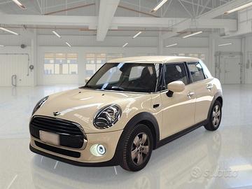 MINI COOPER BUSINESS XL 5 PORTE BERLINA