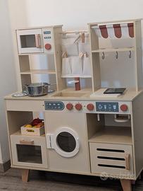 Cucina giocattolo
