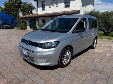 Volkswagen Caddy 5 posti